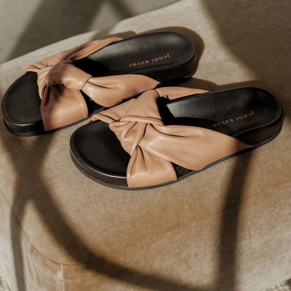 Jenni Kayne Leather Knot Sandal (Taupe)